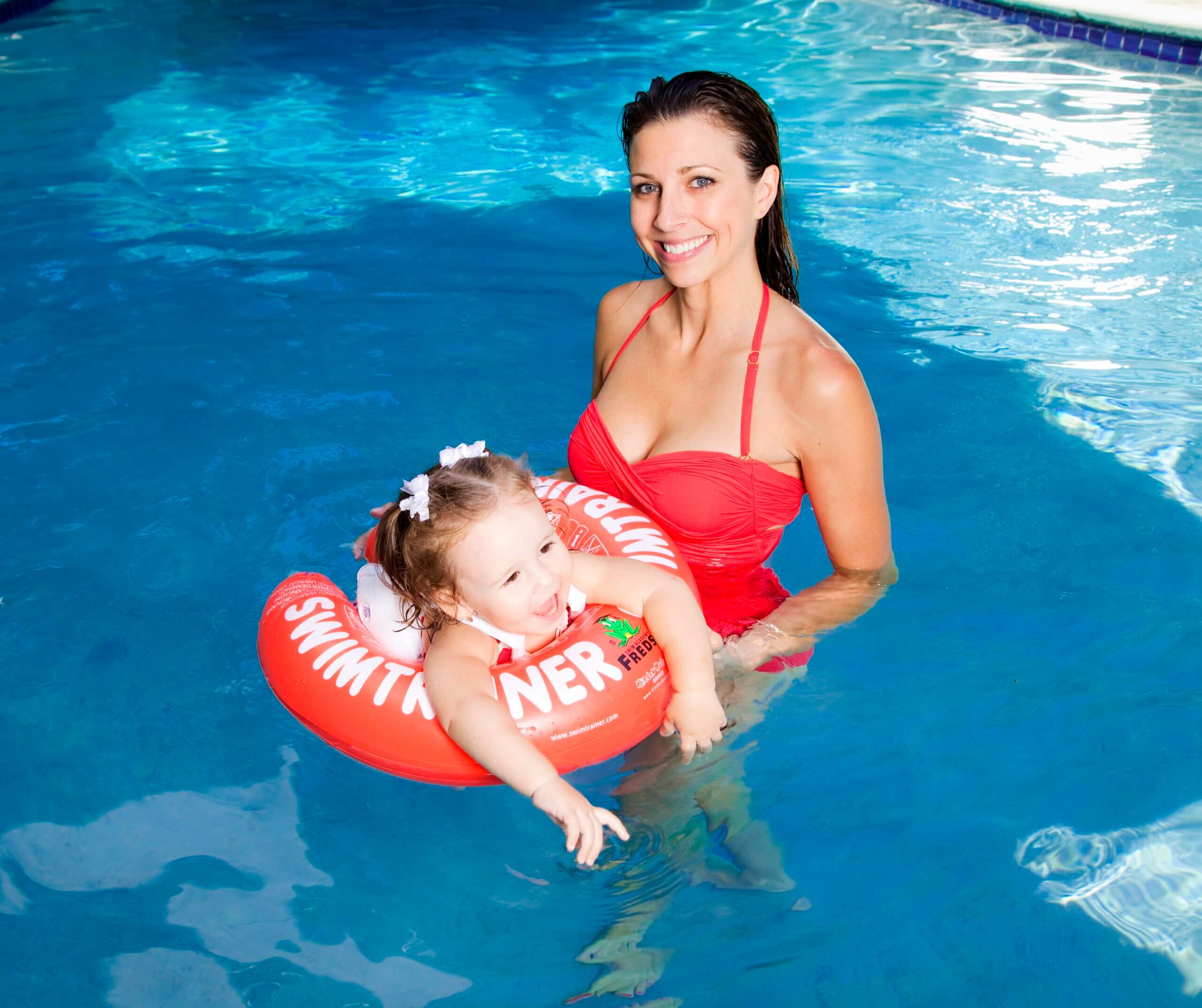 Flotador para bebé de 3 meses – SWIMTRAINER Classic rojo - Imagen 5